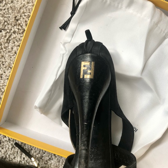 Fendi Heels size 36.5 - Picture 2 of 7